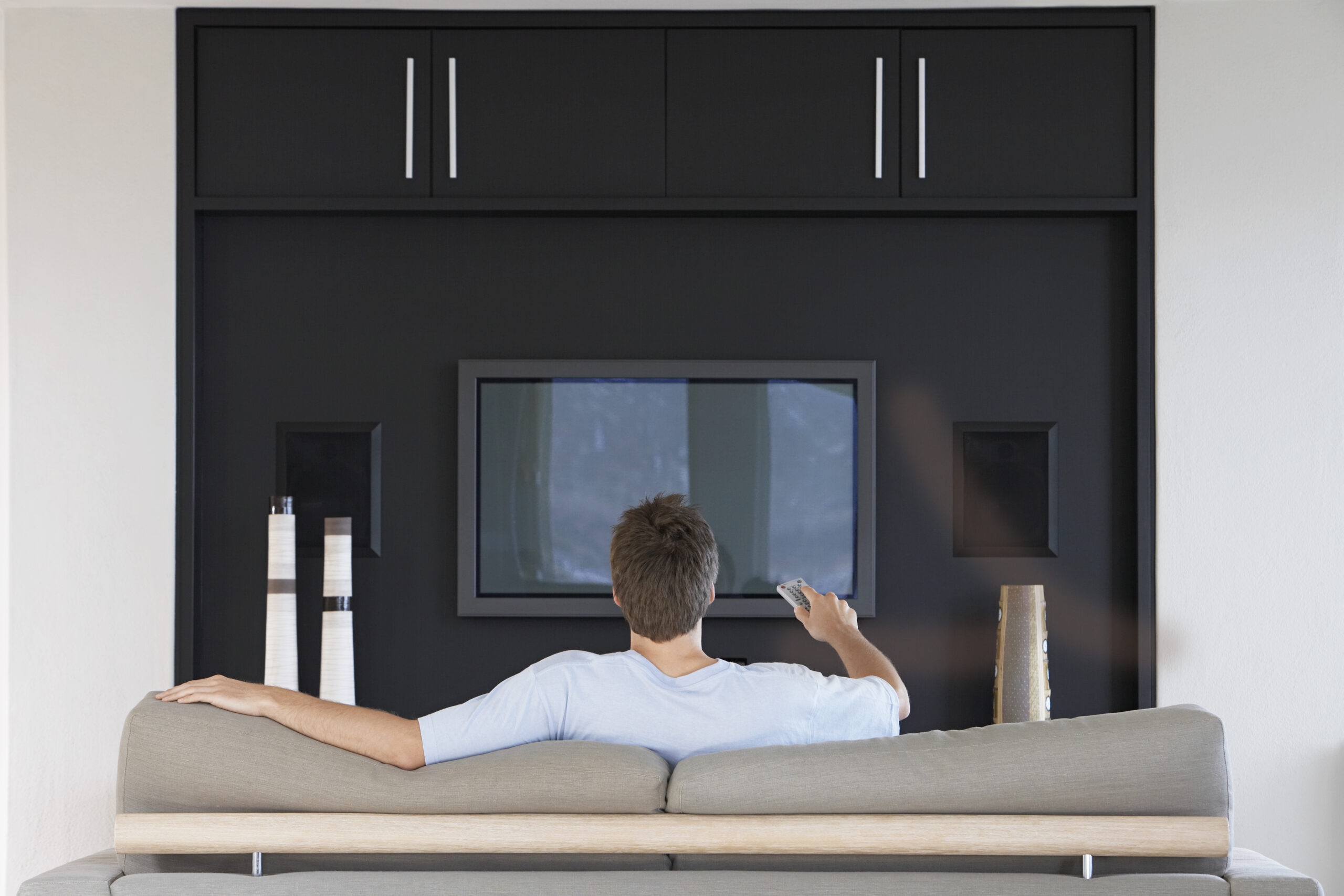 6 BENEFITS OF PROFESSIONAL TV MOUNTING SERVICES